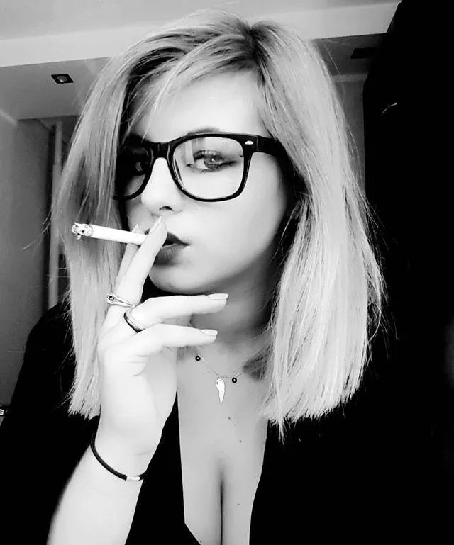 🖤 🚬 👓🤍 