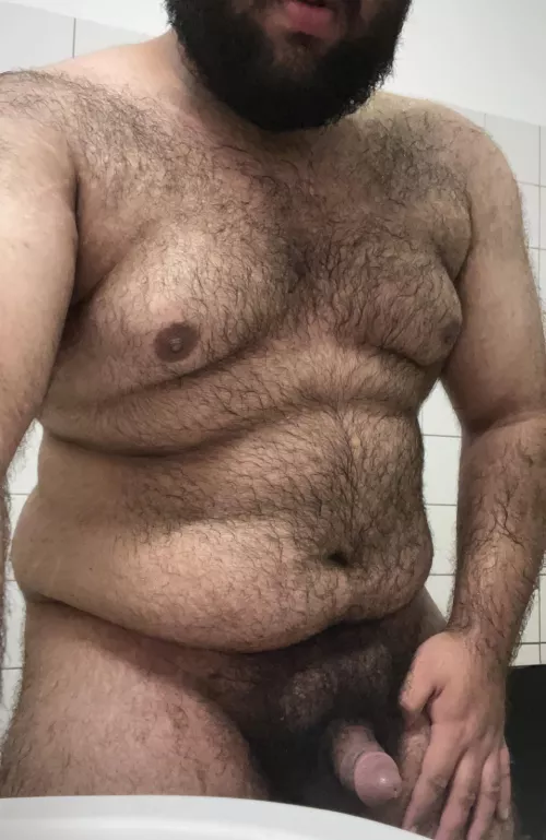 21 bottom bear in need of more gay friends to chat :p