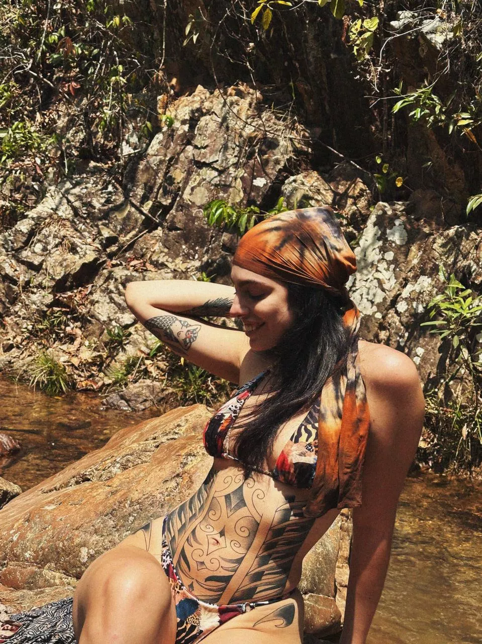 23F [F4M] seeking fun with someone who knows how to play the game