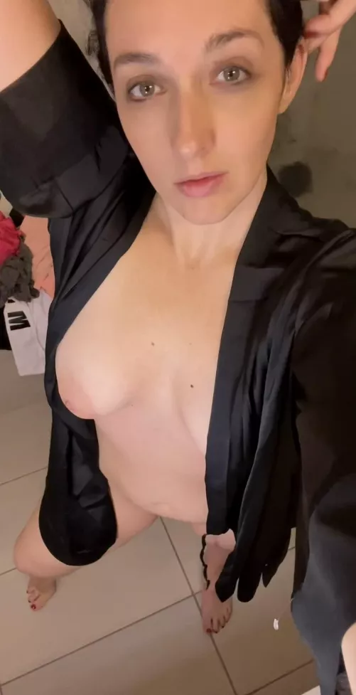 40 [F4M] #Cleveland - Come over and take me