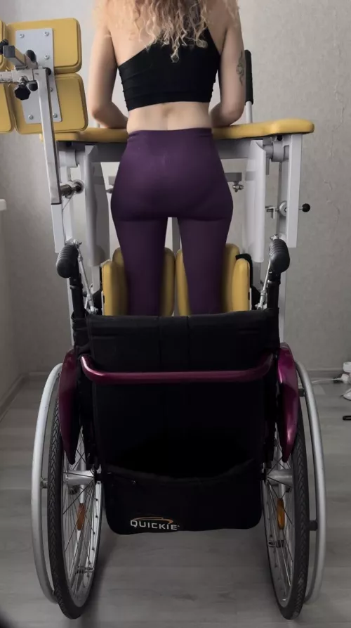 Anfisa 25f, SCI - th5/l4 - my scar 