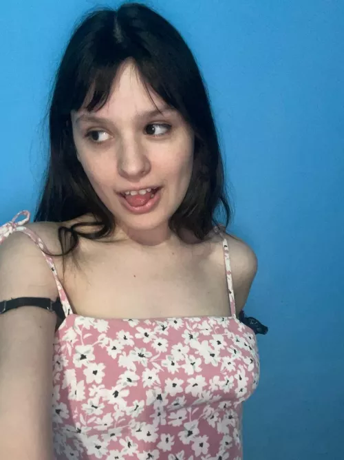 barely legal and looking forward to having fun