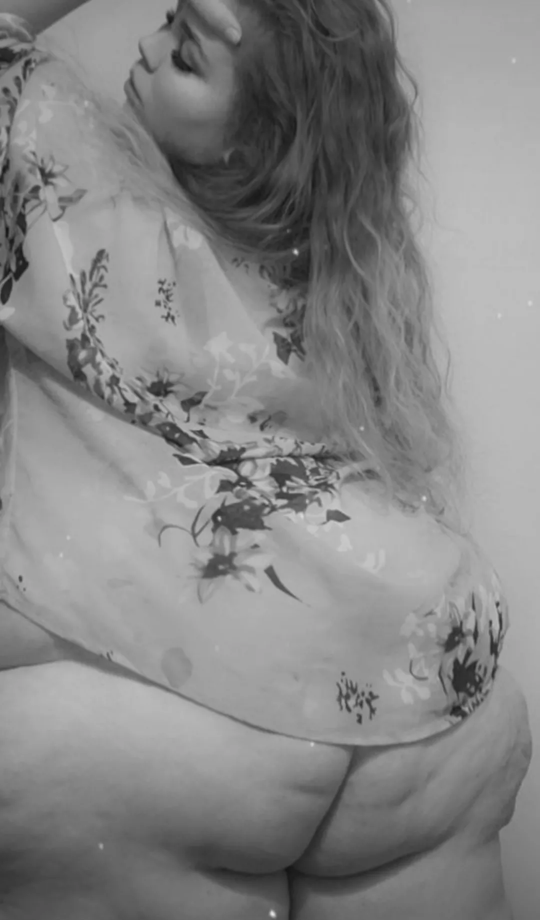 Bbw needing a handsome big dick to make me scream tonight 🫦 who can host or get a hotel near Sedona, promise I'll make it worth your time 💦 dm me Pictures 🥵 also pregnant so you can fill me up 🤭