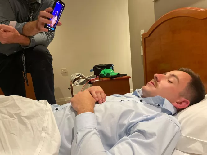 Bois looking for stripper who can supply 