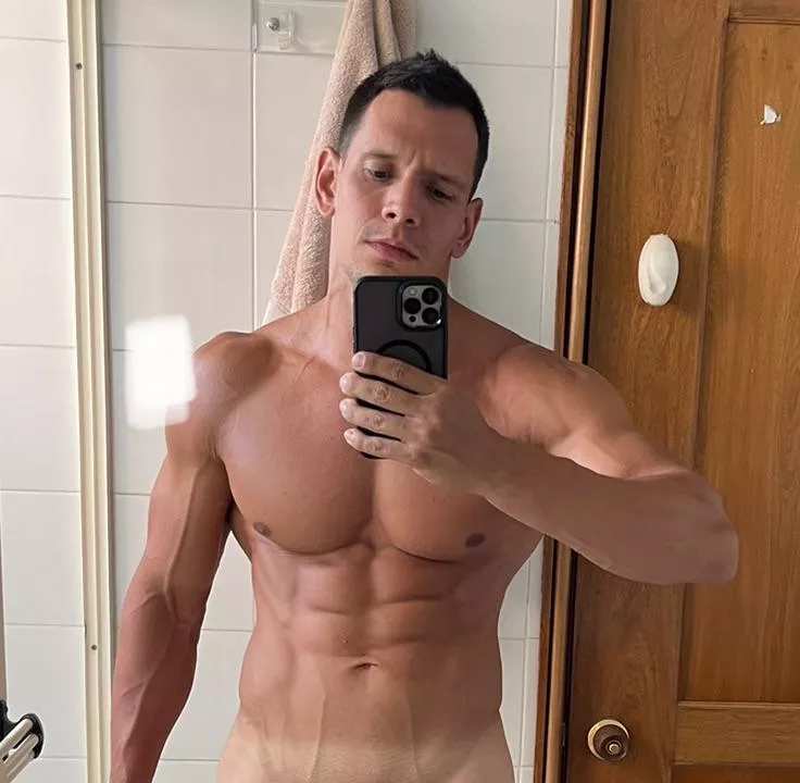 Do you like my tan 🥵