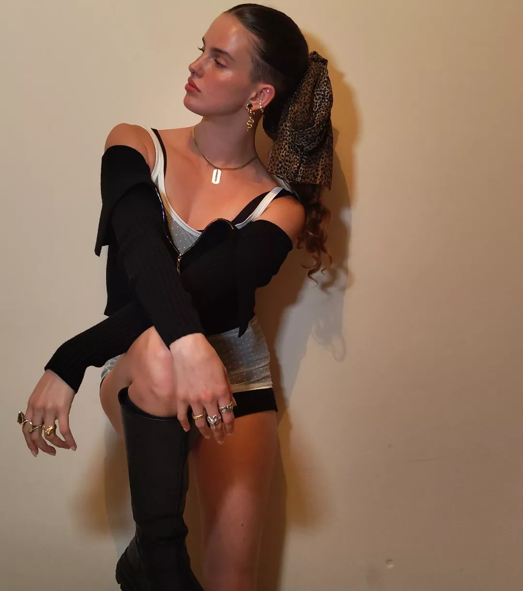 Do you think this bow makes me look cute and approachable?