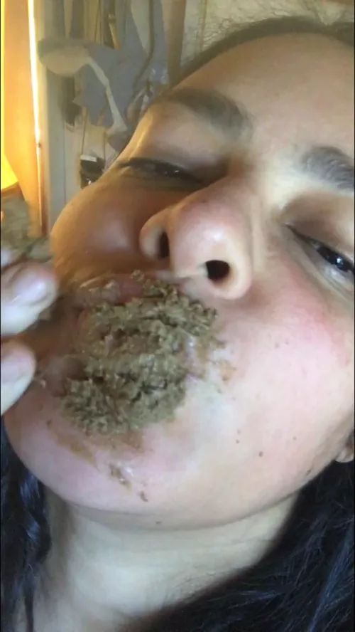 (F) Let's kiss 🔥😚🤎🥰