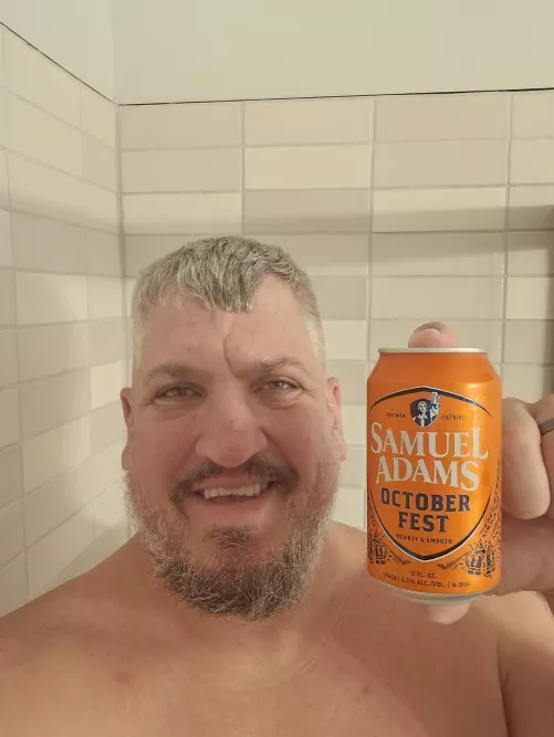 Fresh cut, good beer and a well needed shower. Also finding out people are willing to buy all kinds of things picture wise on the internet 🤣🤣