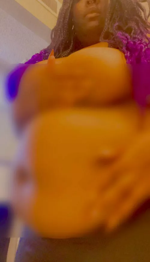 Give me your wallet, simp