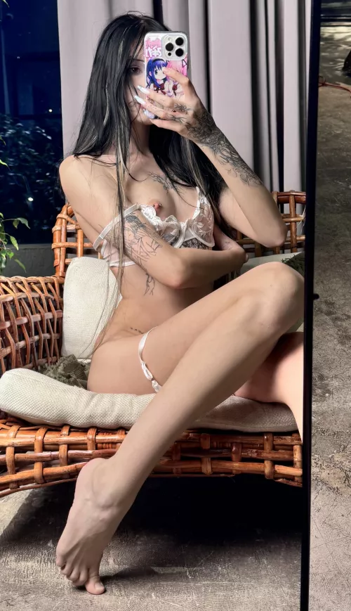 Got no boobs, do you still want me