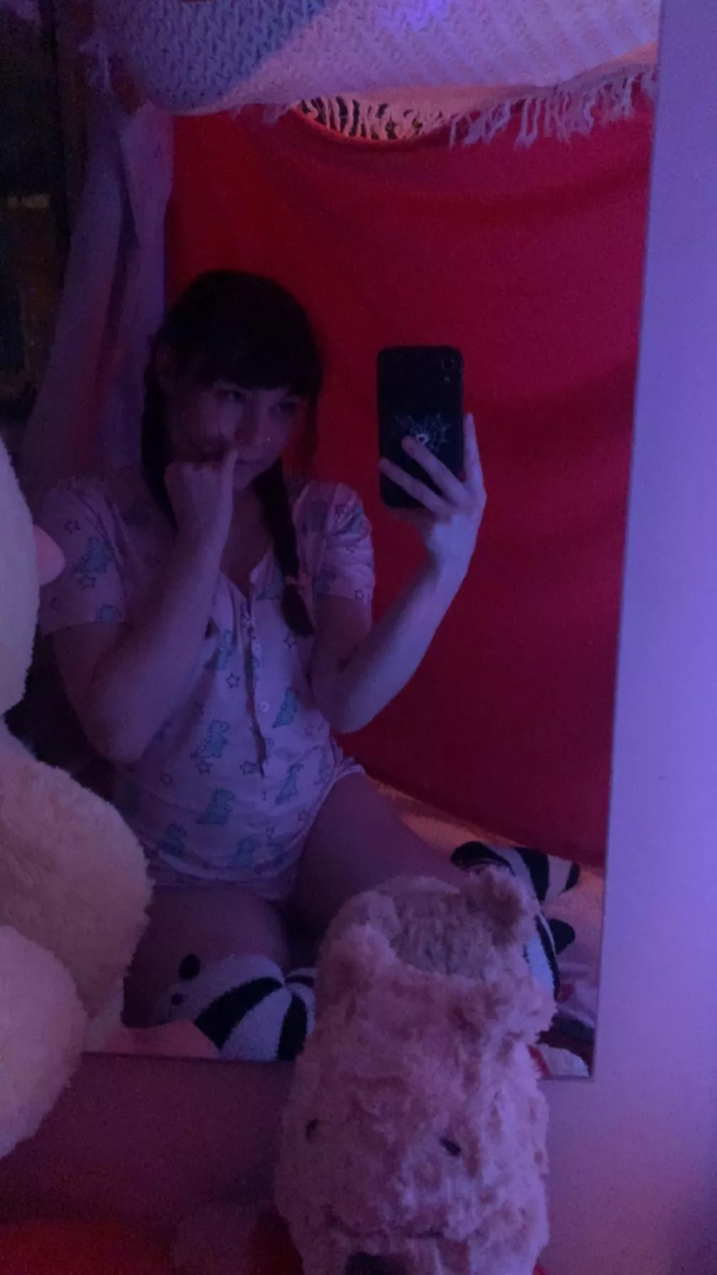 hi hi welcome to my fort, come on in🧸