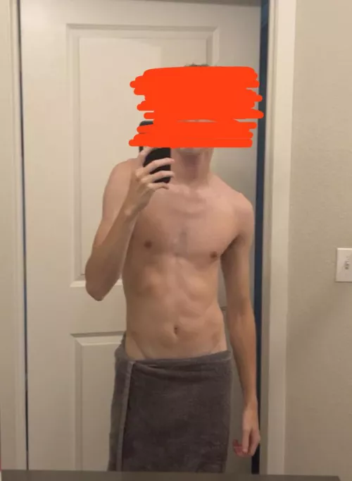 i NEED a emo girl to help me get off.. 