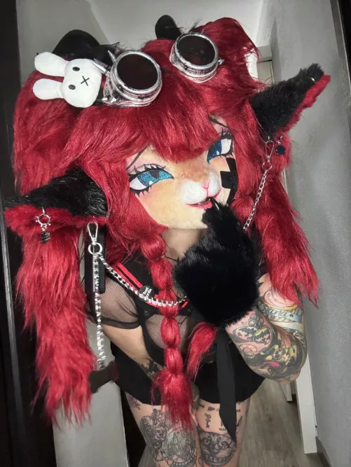 im ready to play naughty tonight, still waiting master[OC]