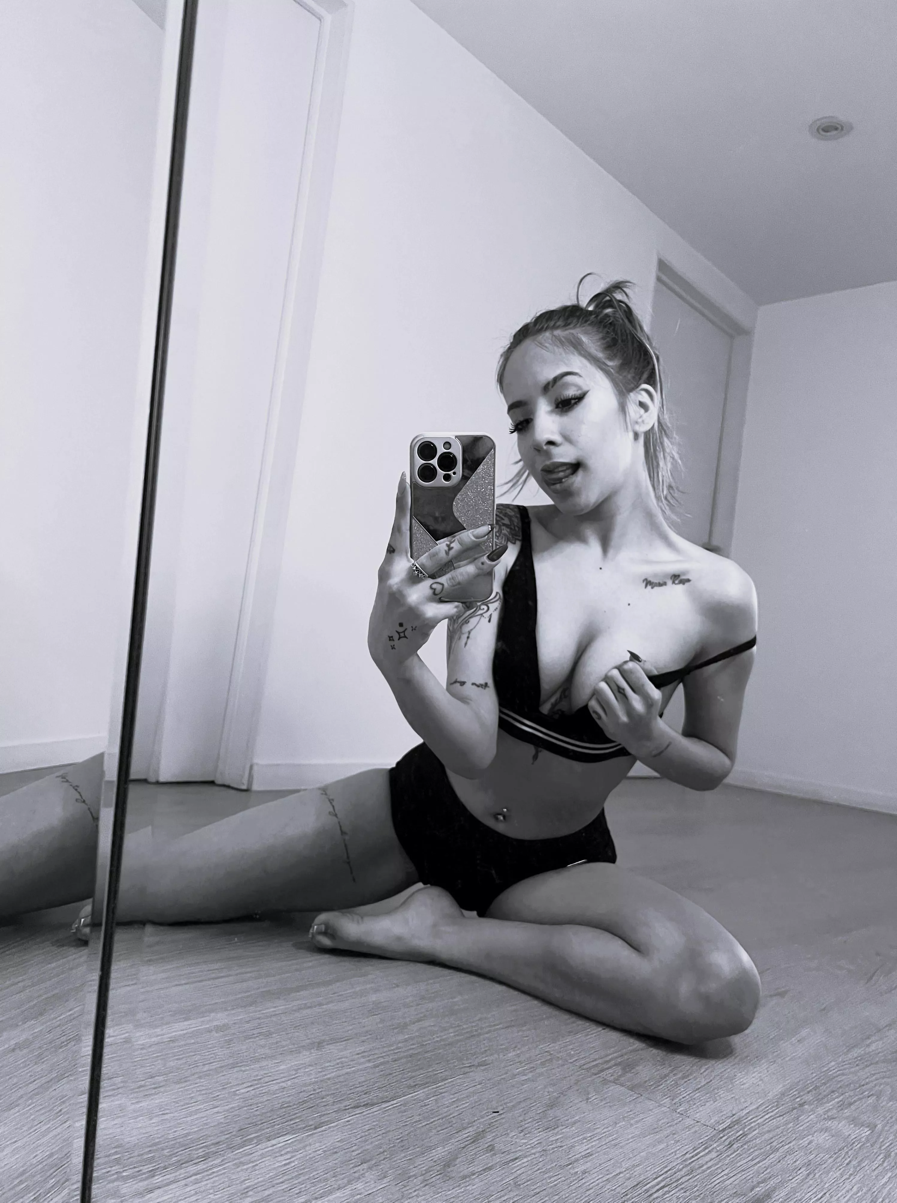 Imagine all the other mirror selfies I take