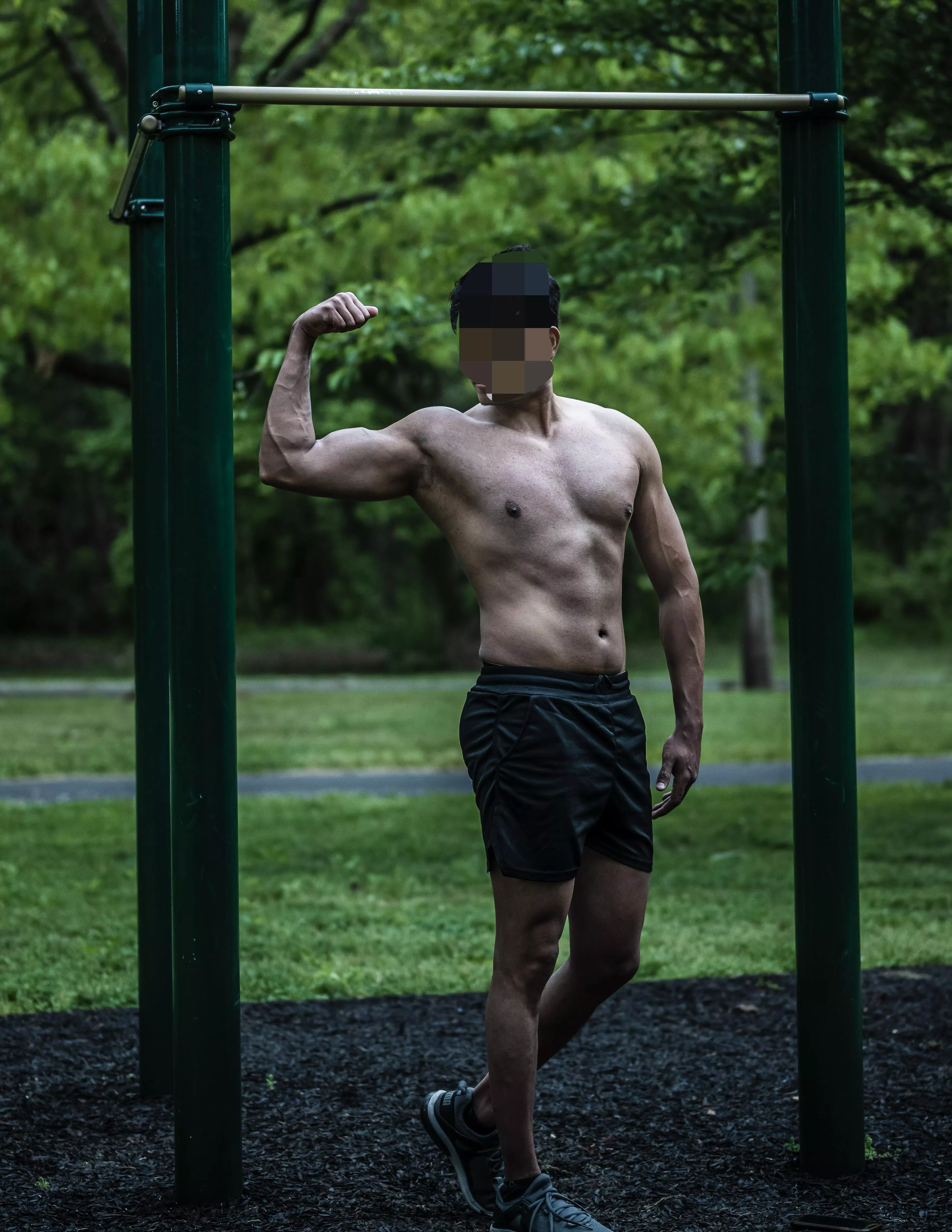 looking for single female and couples