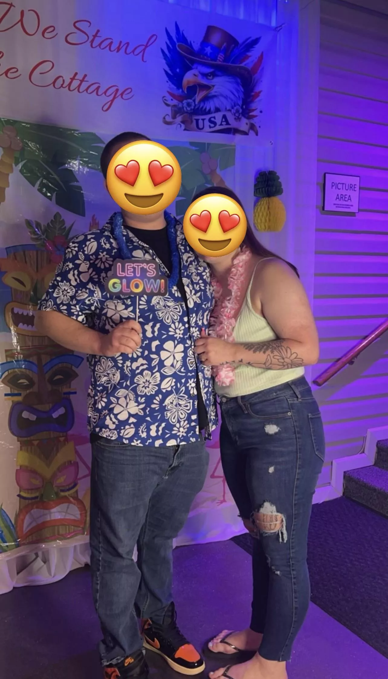 M27/F27 looking to grab drinks Sunday, Monday or Tuesday night. Located around the spring grove area. Please be ready to verify as we can do the same. 