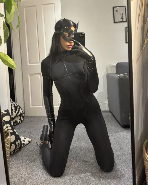 My Catwoman fit is sexy as hell