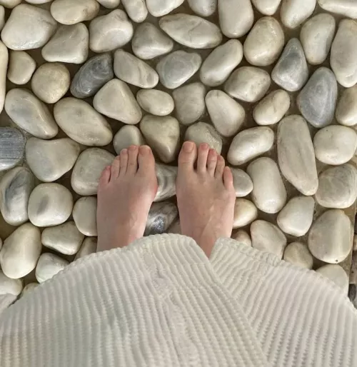 My fingers are so sweet right after spa treatments I'm sure