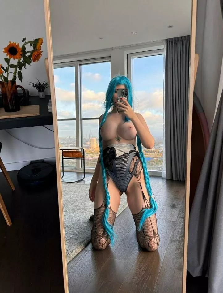 My gorgeous body in the mirror