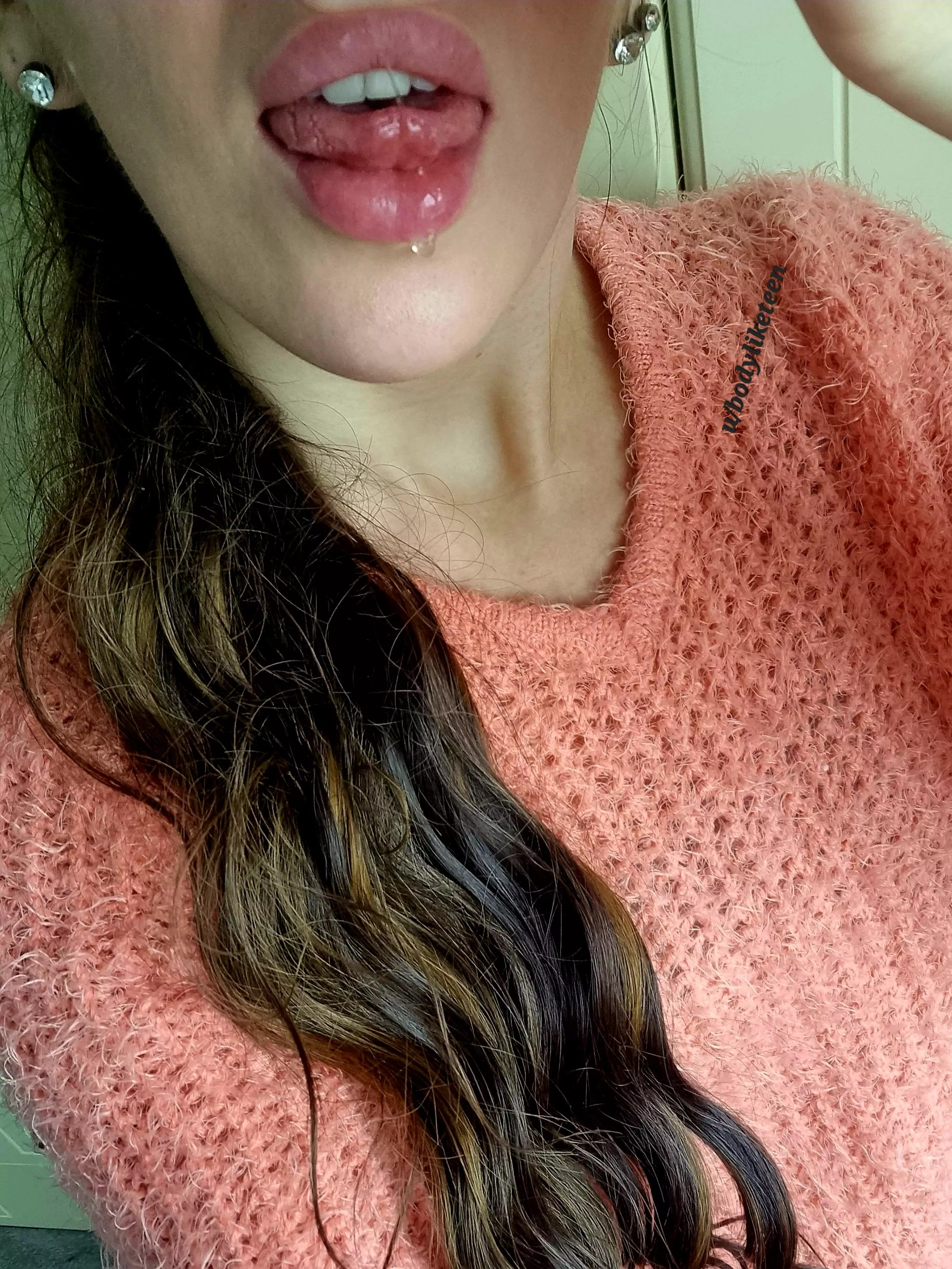 My pussy taste sooo sweet :) guess what I have on my mouth :)