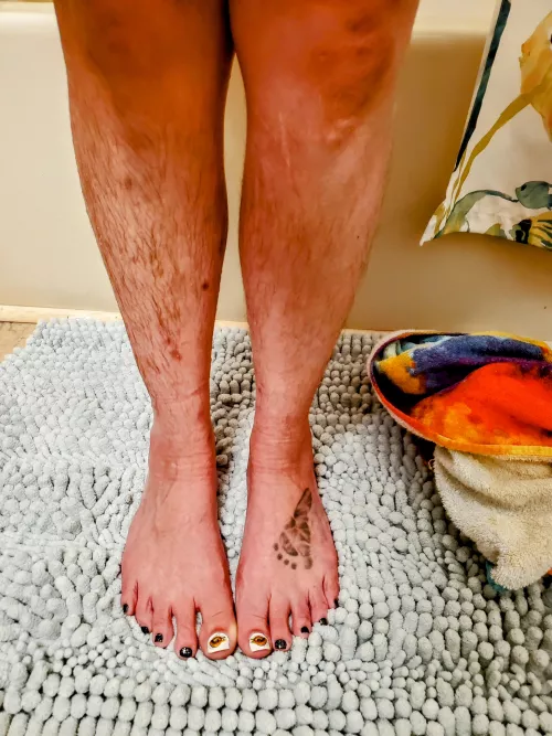 One wet and one dry, both hairy 😁