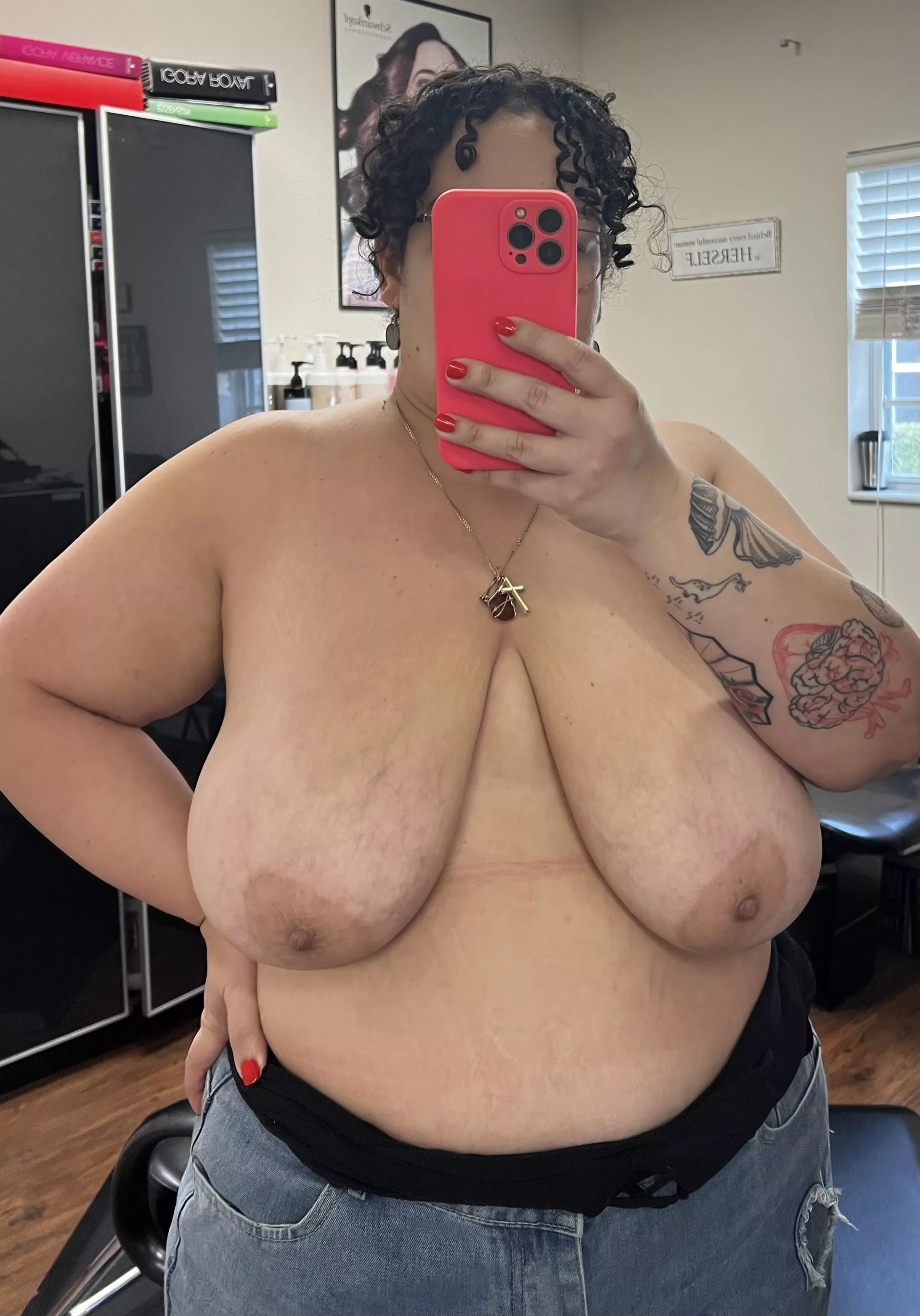 Pre hurricane titties! 