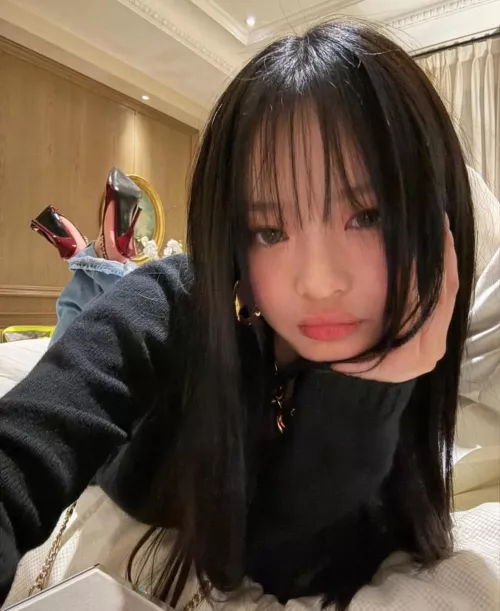 She wants me, any cuck ?