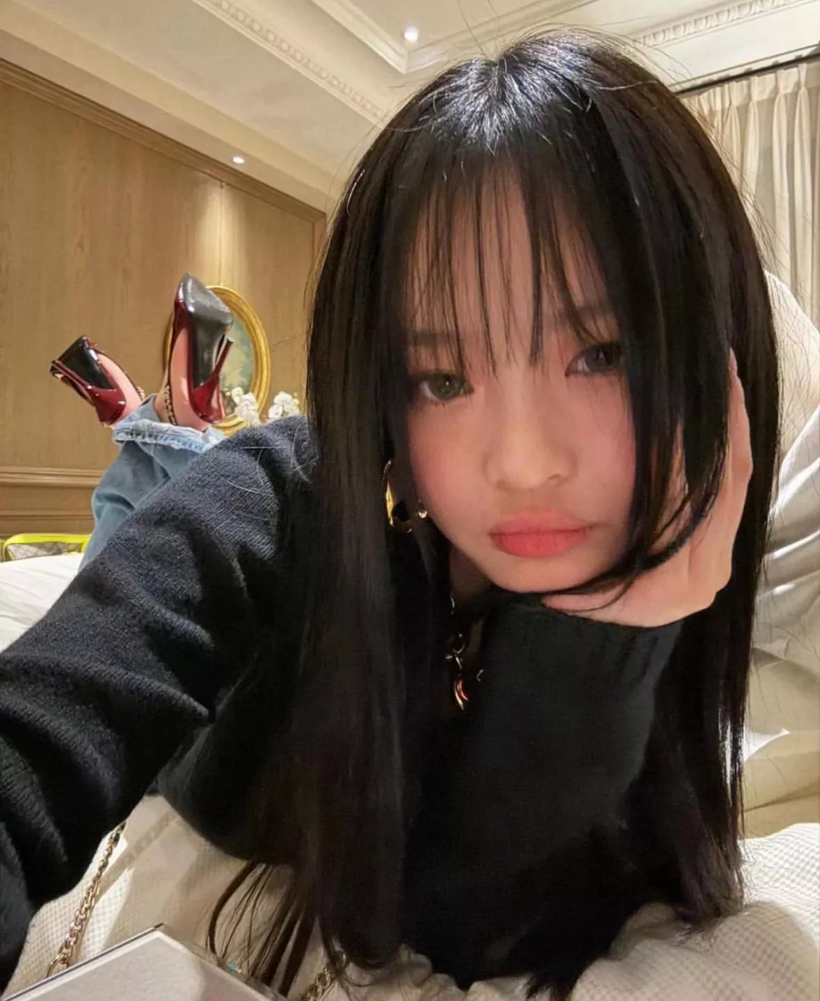 She wants me, any cuck ?