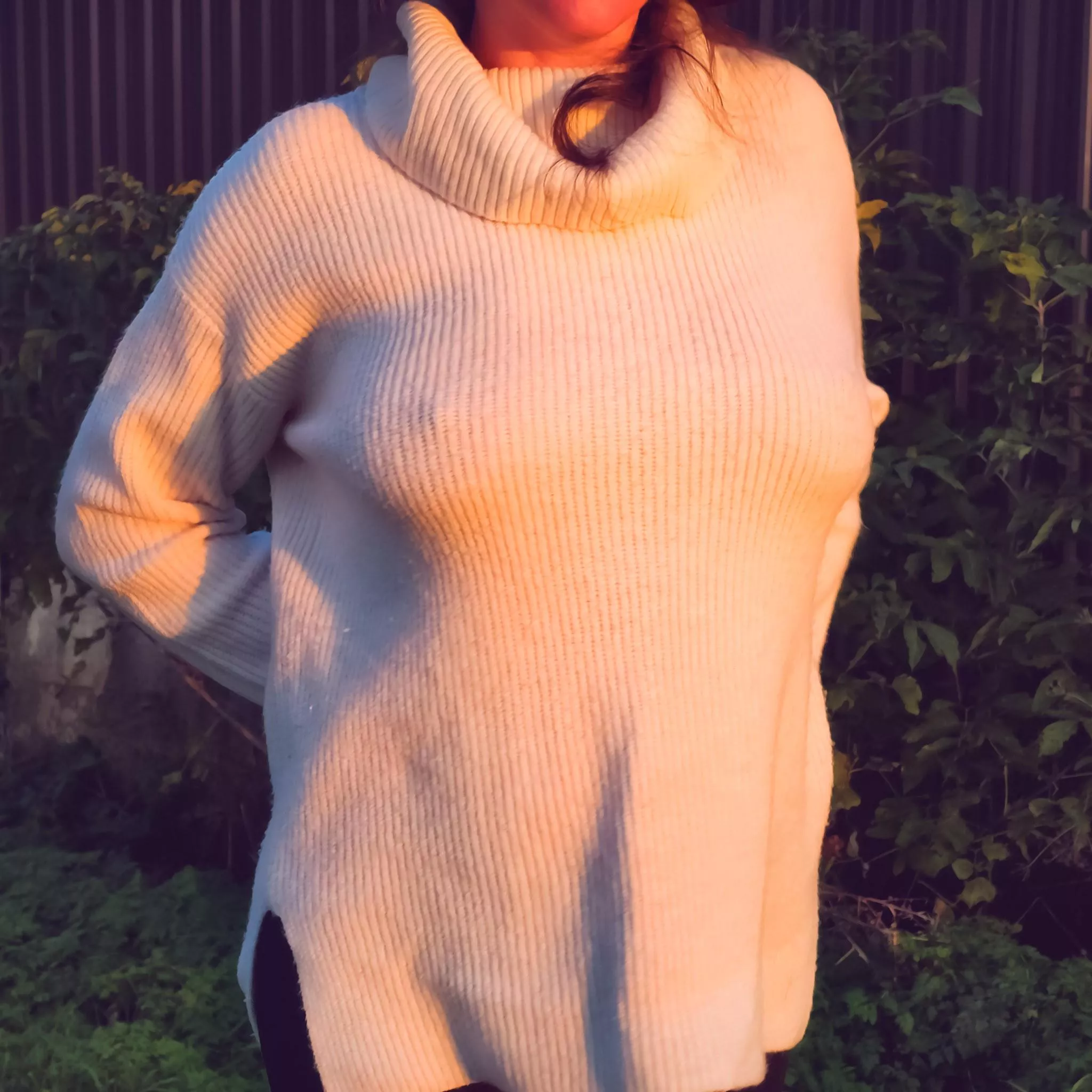 Sunsets and oversized sweaters