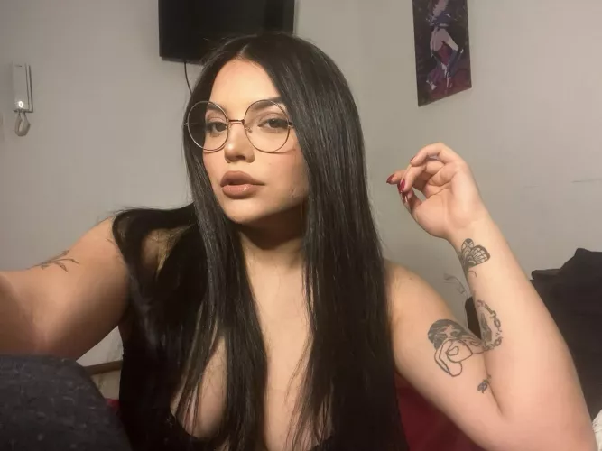 There's no escape for you, don't fight back!