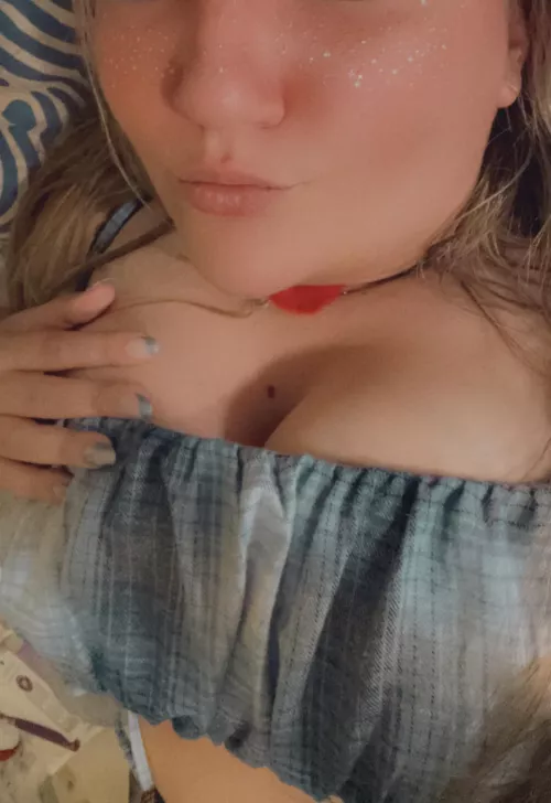 What do we think of my glitter freckles?