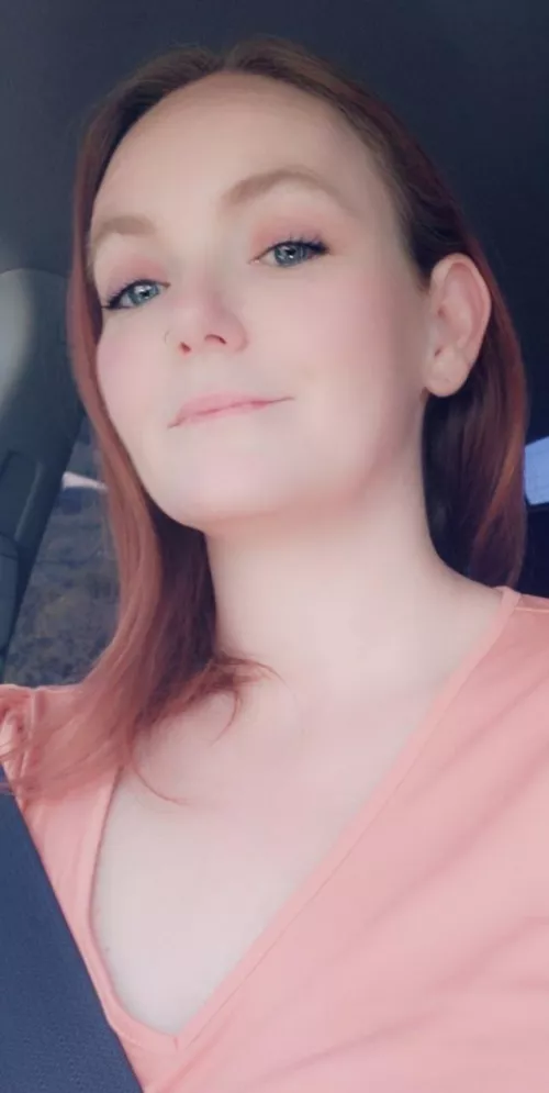 Who wants to give this domme early birthday presents? Send me everything so I can enjoy myself on your dime 