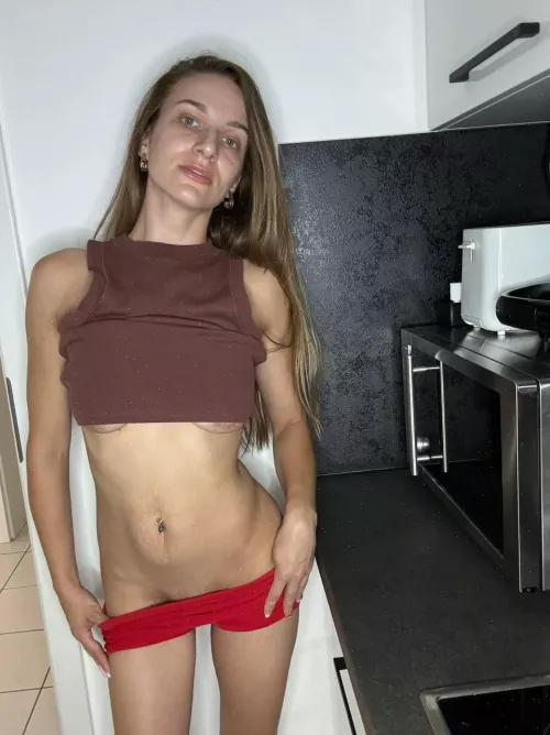 who wants to grab it?? 🌻