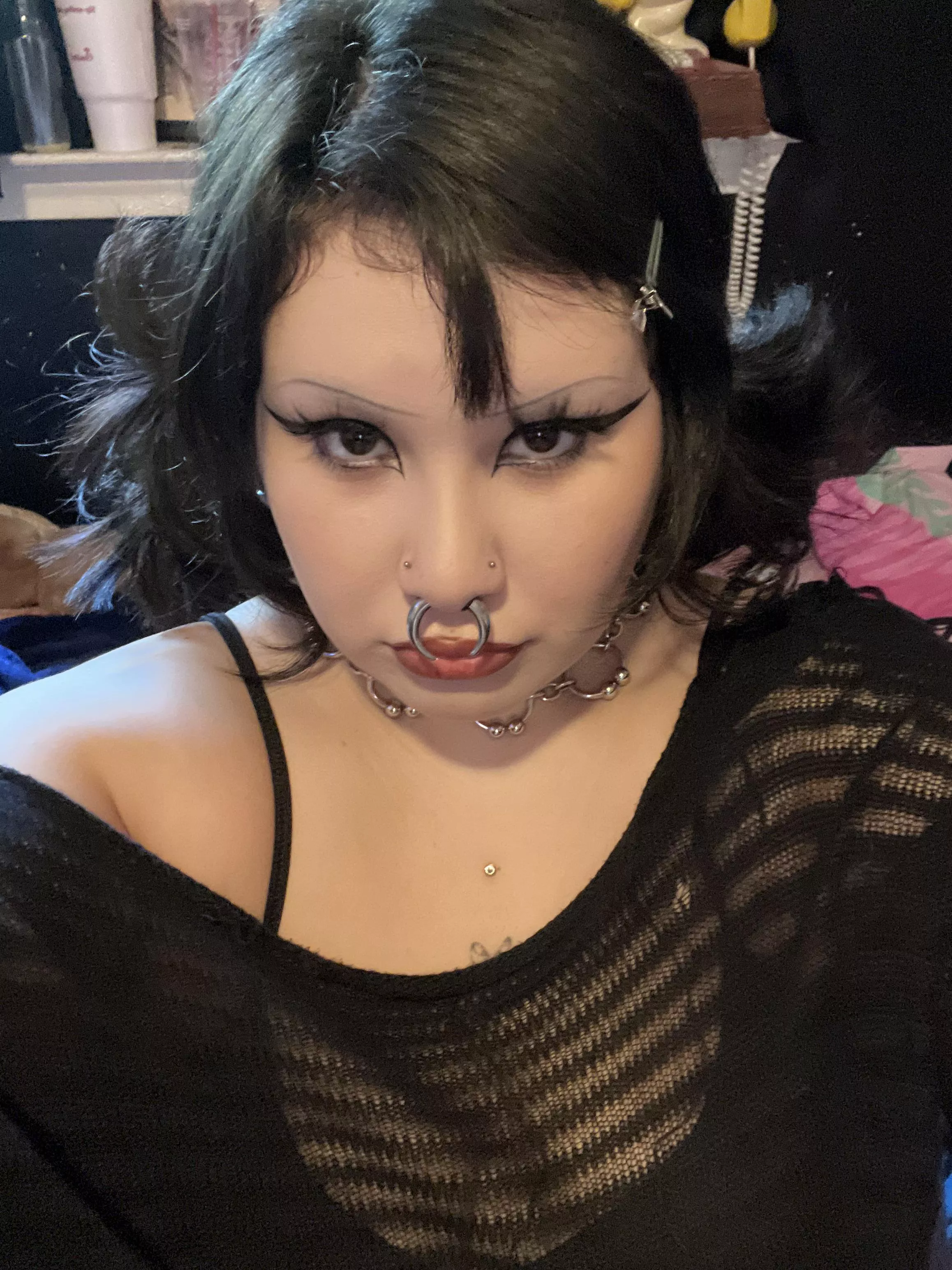 You all exist to worship me 💋