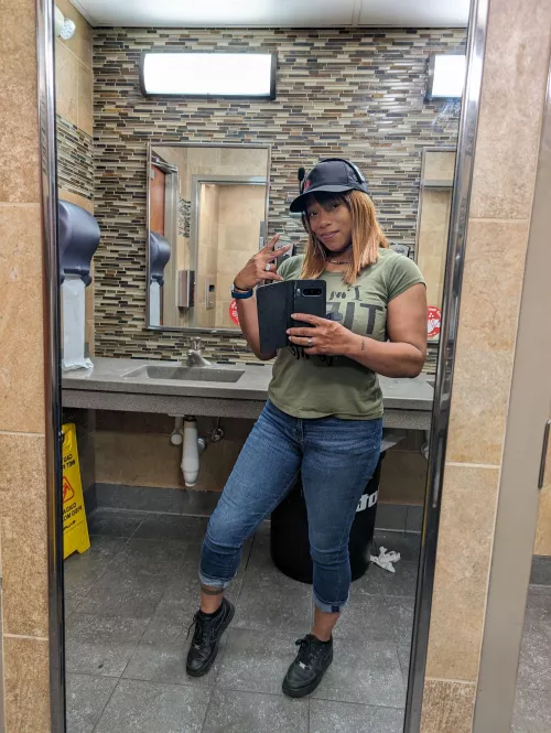 Your favorite Lady Trucker🚛