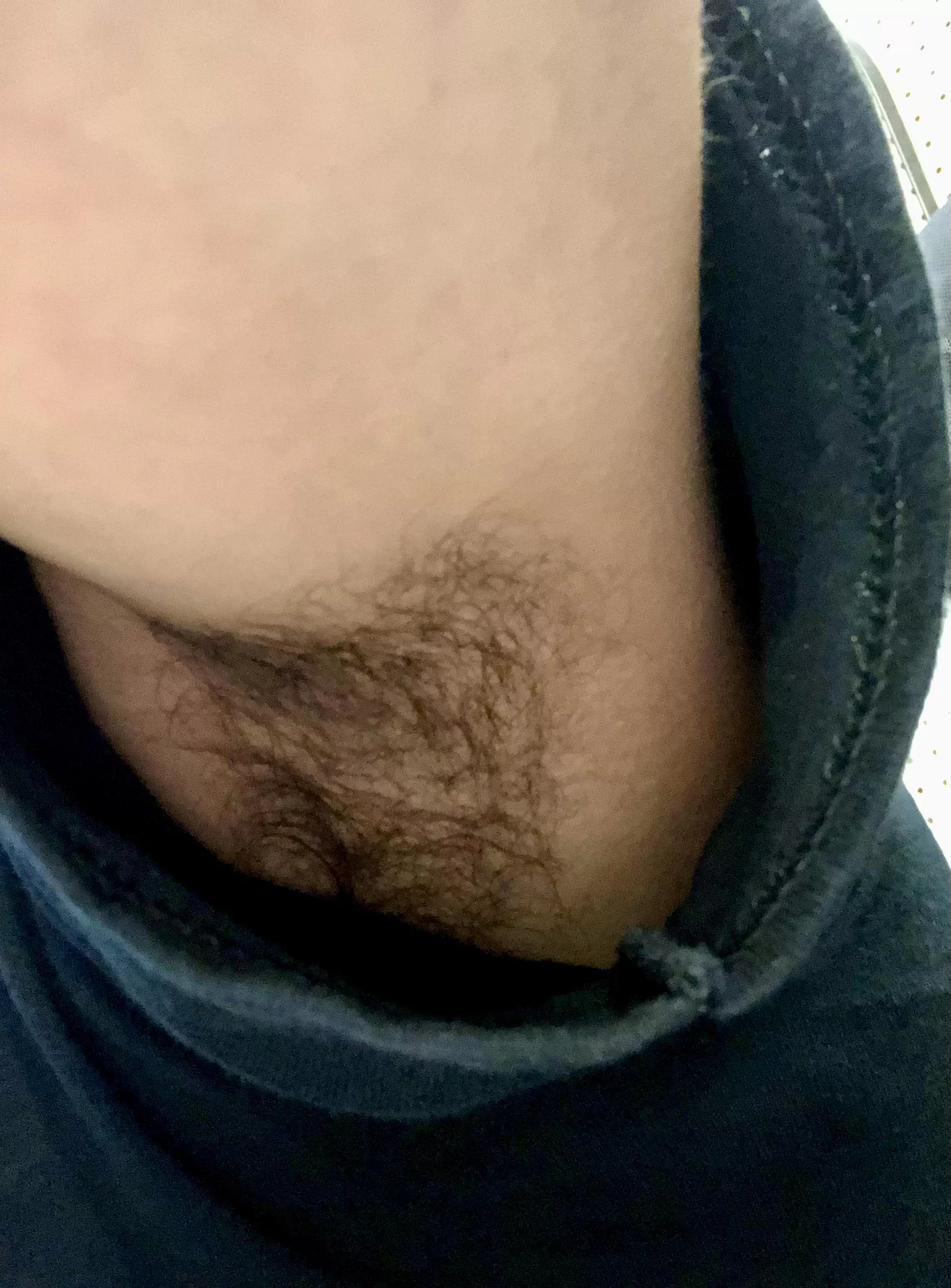 [29] Lick my hairy pits bro!