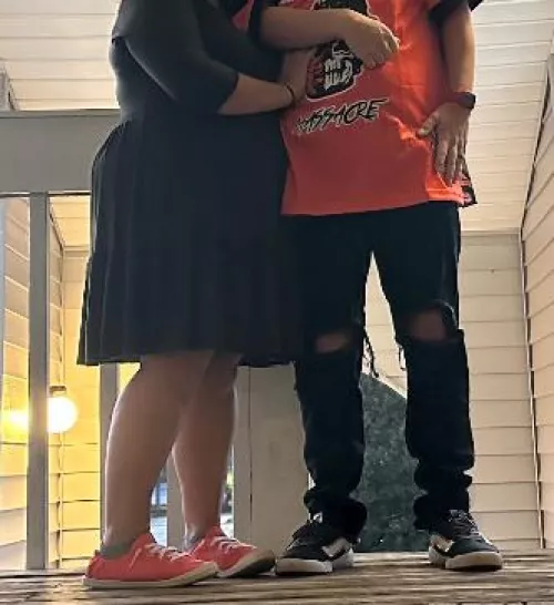 32[m] 42[f] looking for a respectful 3rd 😍