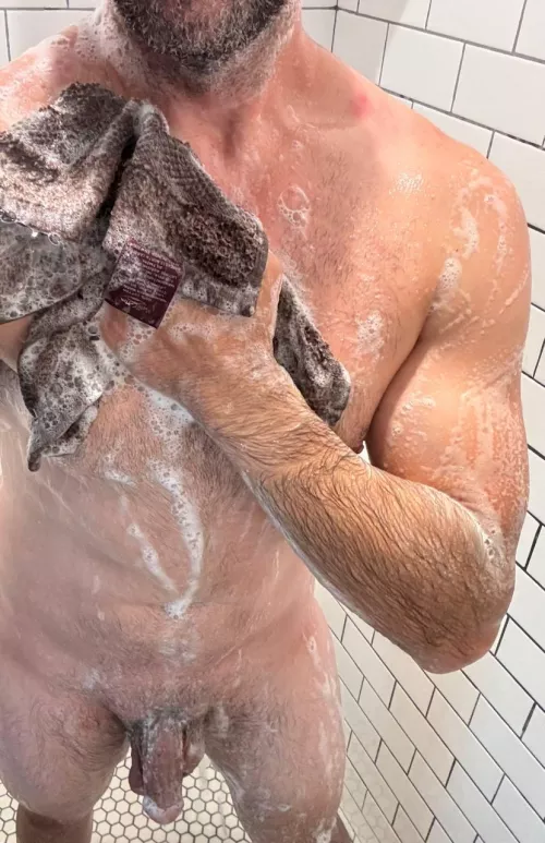 40/m - 5’10” - 165