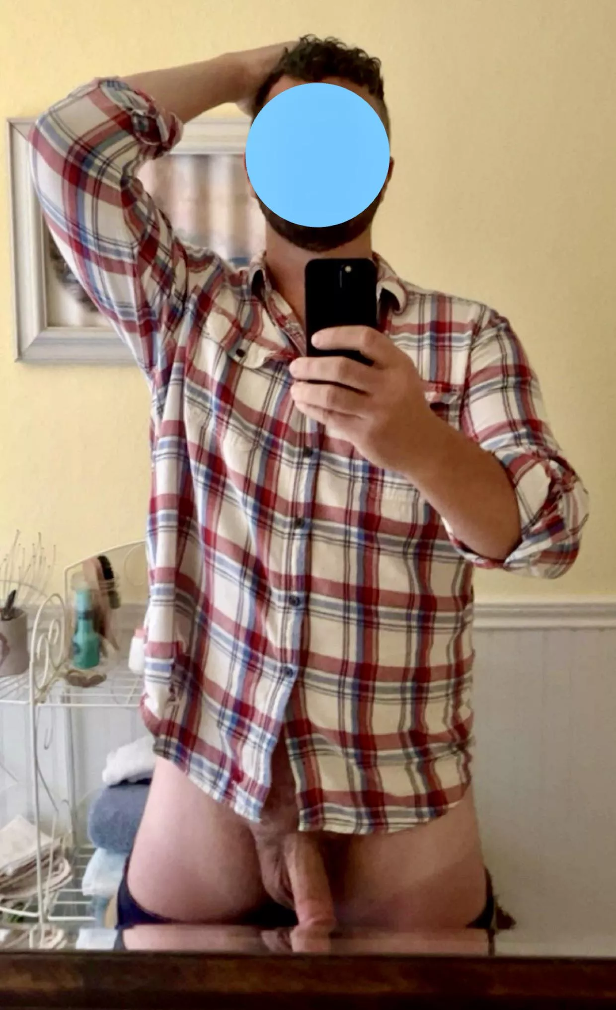 All of your nice comments are starting to help me feel pretty confident with the little dude hangin down there. [29] 😉