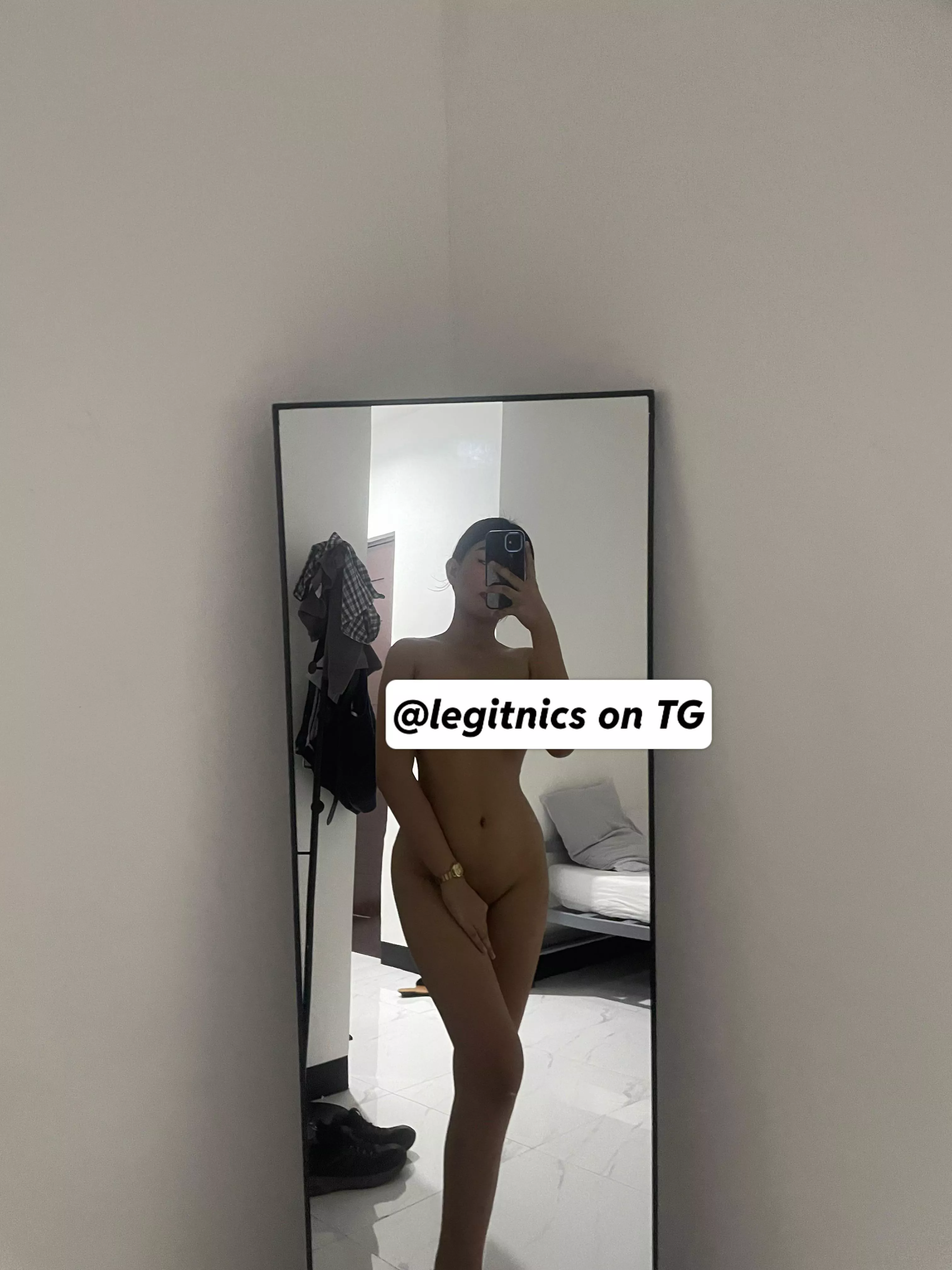 All services that i offer is available pm me, College Student nonmilf here!🫶🏻