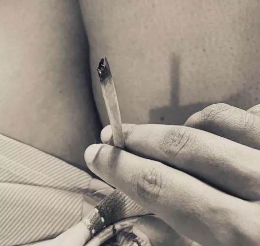 Anybody wanna get high with me??