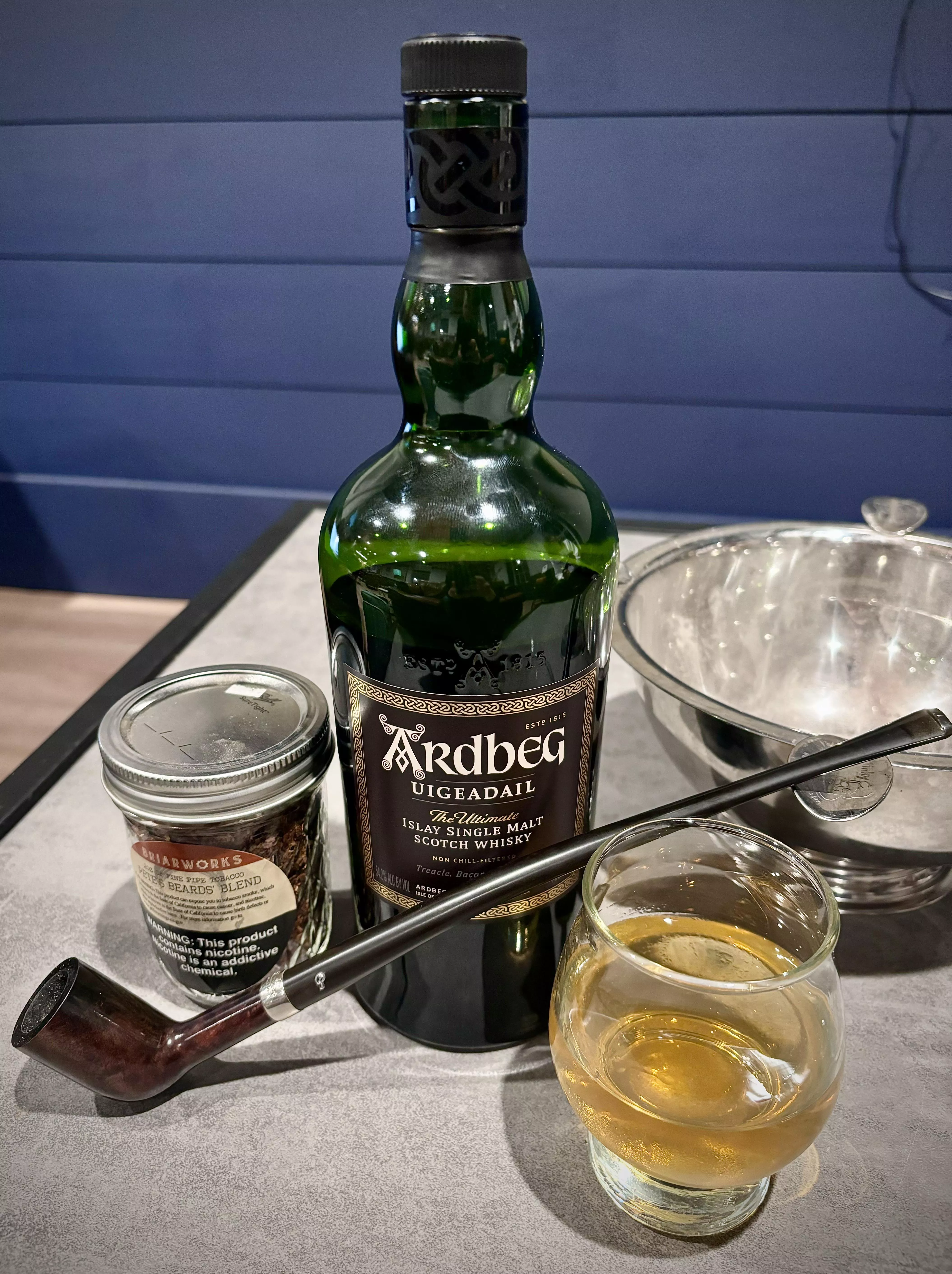 Breaking in a new Peterson Churchwarden with Briarworks Pete's Beards' Blend