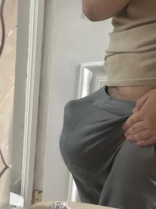 Did another liter of d5ns, y’all think I can go out like this? 😂