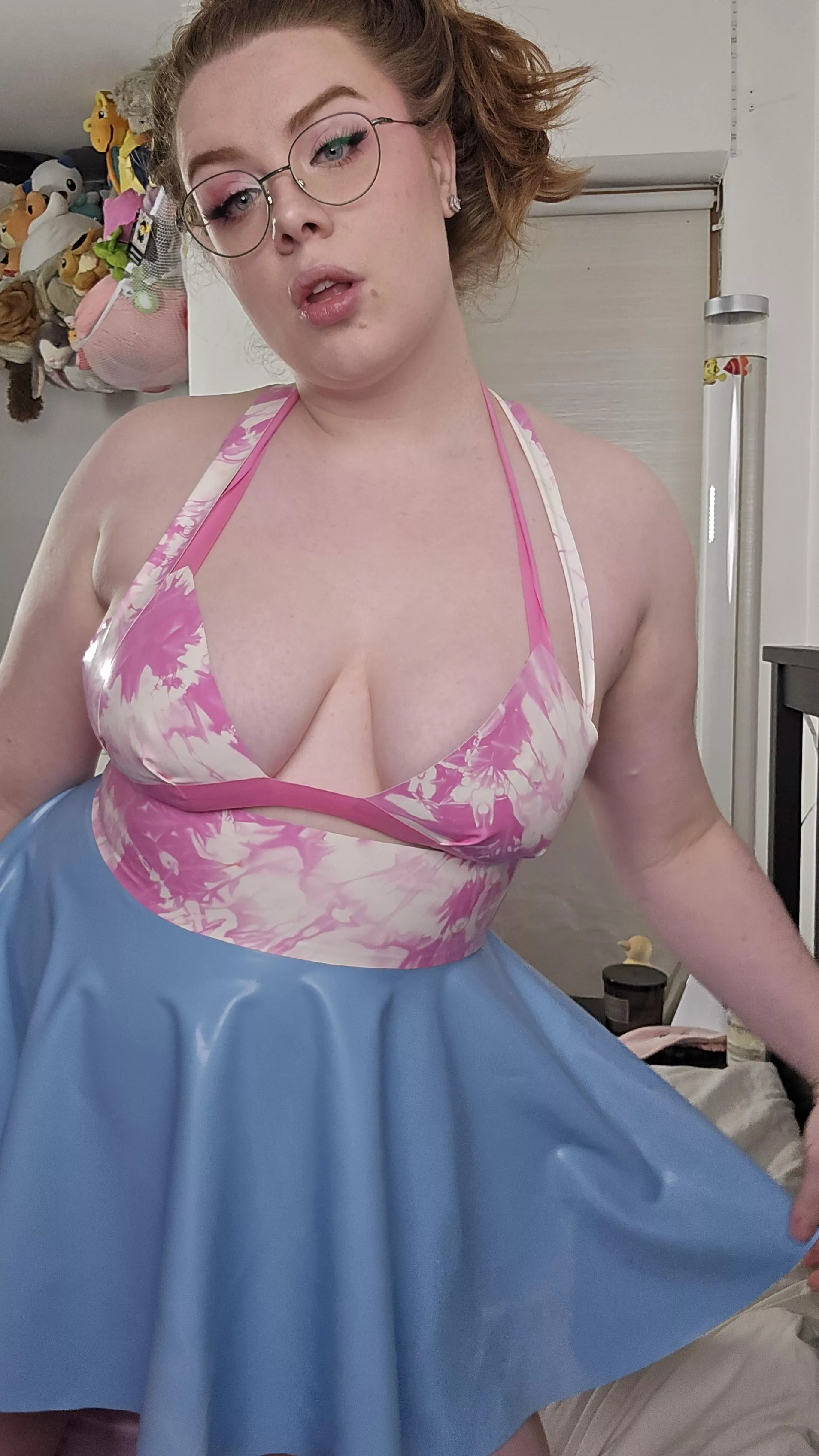 Do you love girls in glasses?