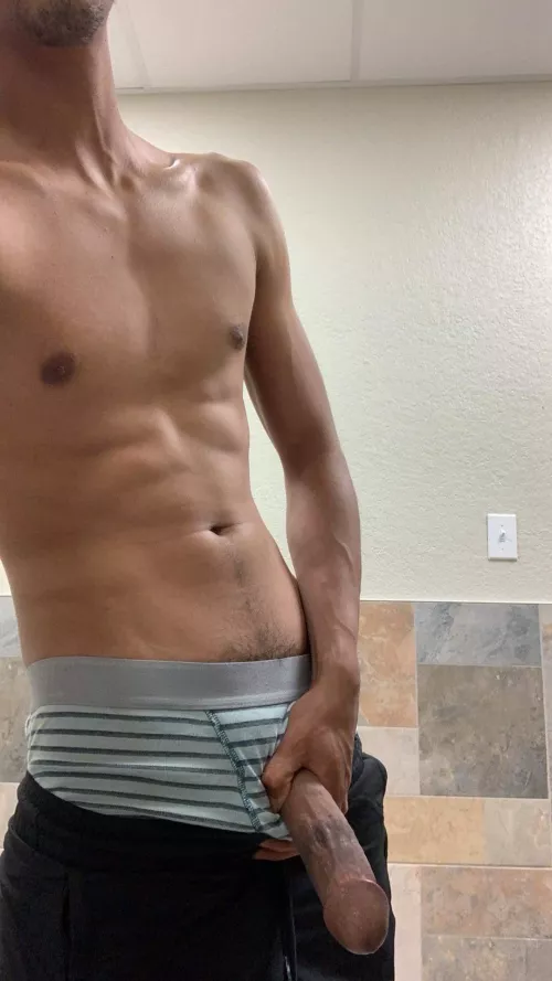 Don’t be shy ladies. Help me help you. 