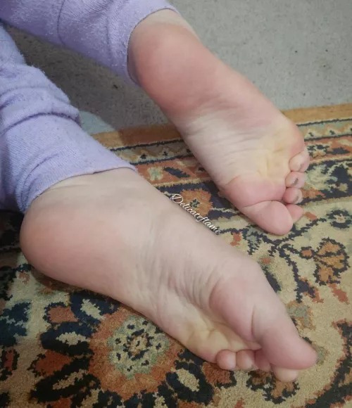 Don't stop staring at my soles