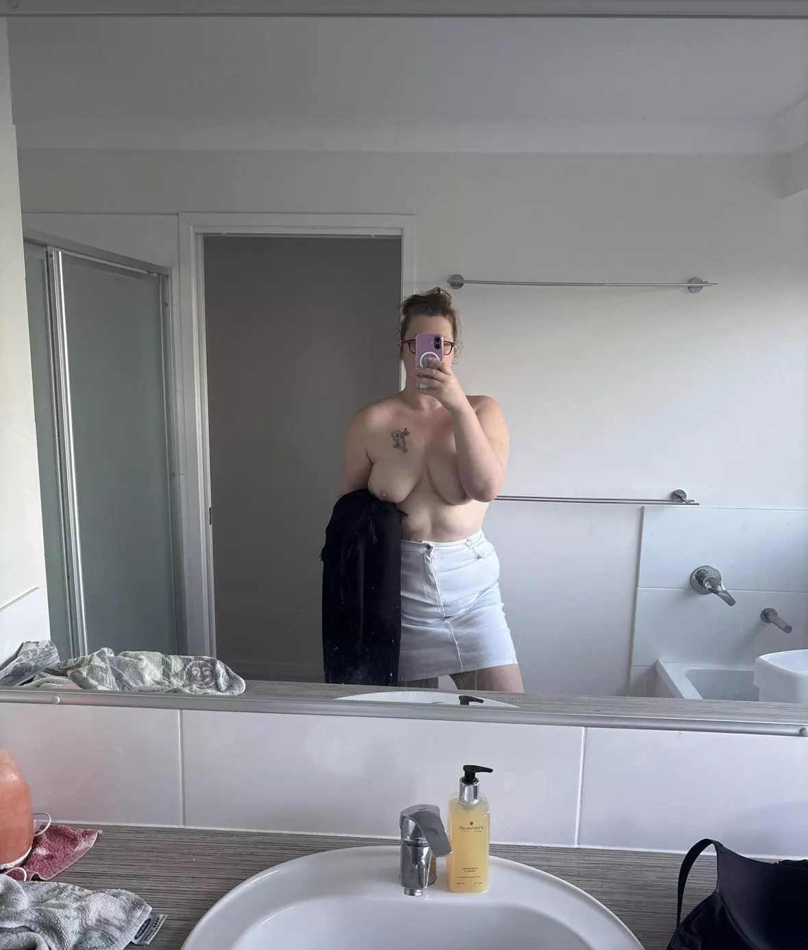 dont worry babe I’m a handful 🙈🖤