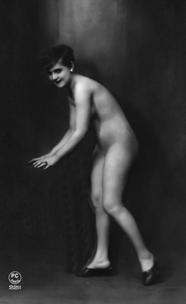 English Studio nude