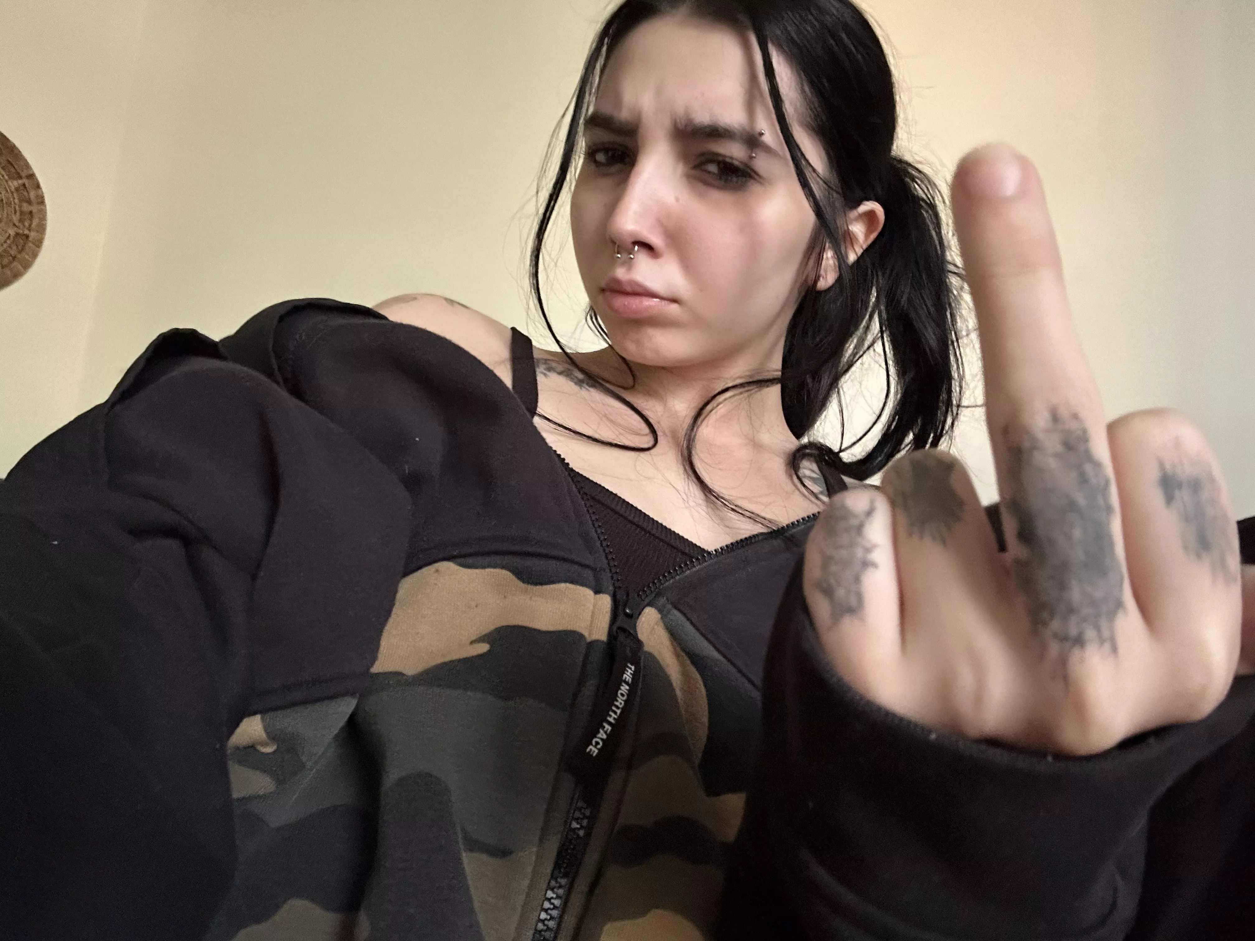 ew loser! if you’re gonna goon at least say thank you!? 