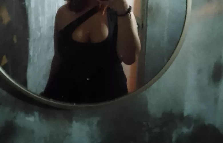 F19 marikina area walk bookings available message me on telegram laceylovesu 